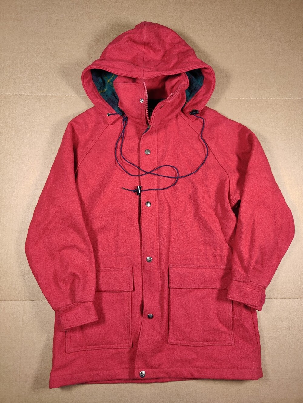 Vintage Woolrich Red 100% Wool Hooded Heavyweight Jacket Size M Made In USA